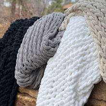 Load image into Gallery viewer, Infinite Chunky Knit Blanket | Minky | Big - Blanc