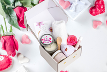 Load image into Gallery viewer, Love Gift Box
