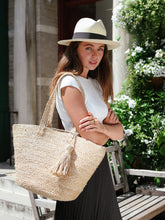 Load image into Gallery viewer, Kata Shoulder Bag