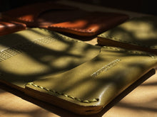 Load image into Gallery viewer, Leather Bifold Wallet