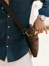 Load image into Gallery viewer, Voyager Men's Satchel

