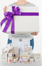 Load image into Gallery viewer, Mother's Day Deluxe Gift Box